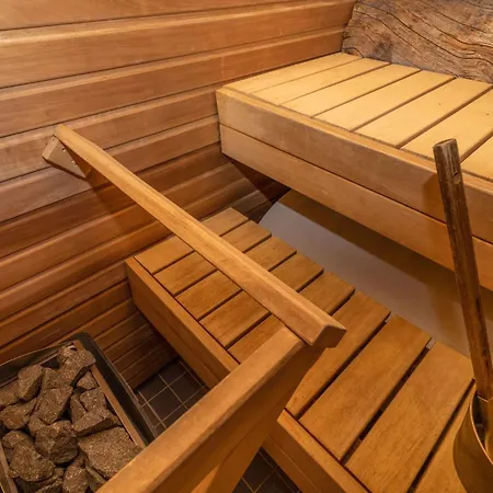 Aurinko-ruka C6 By Interhome